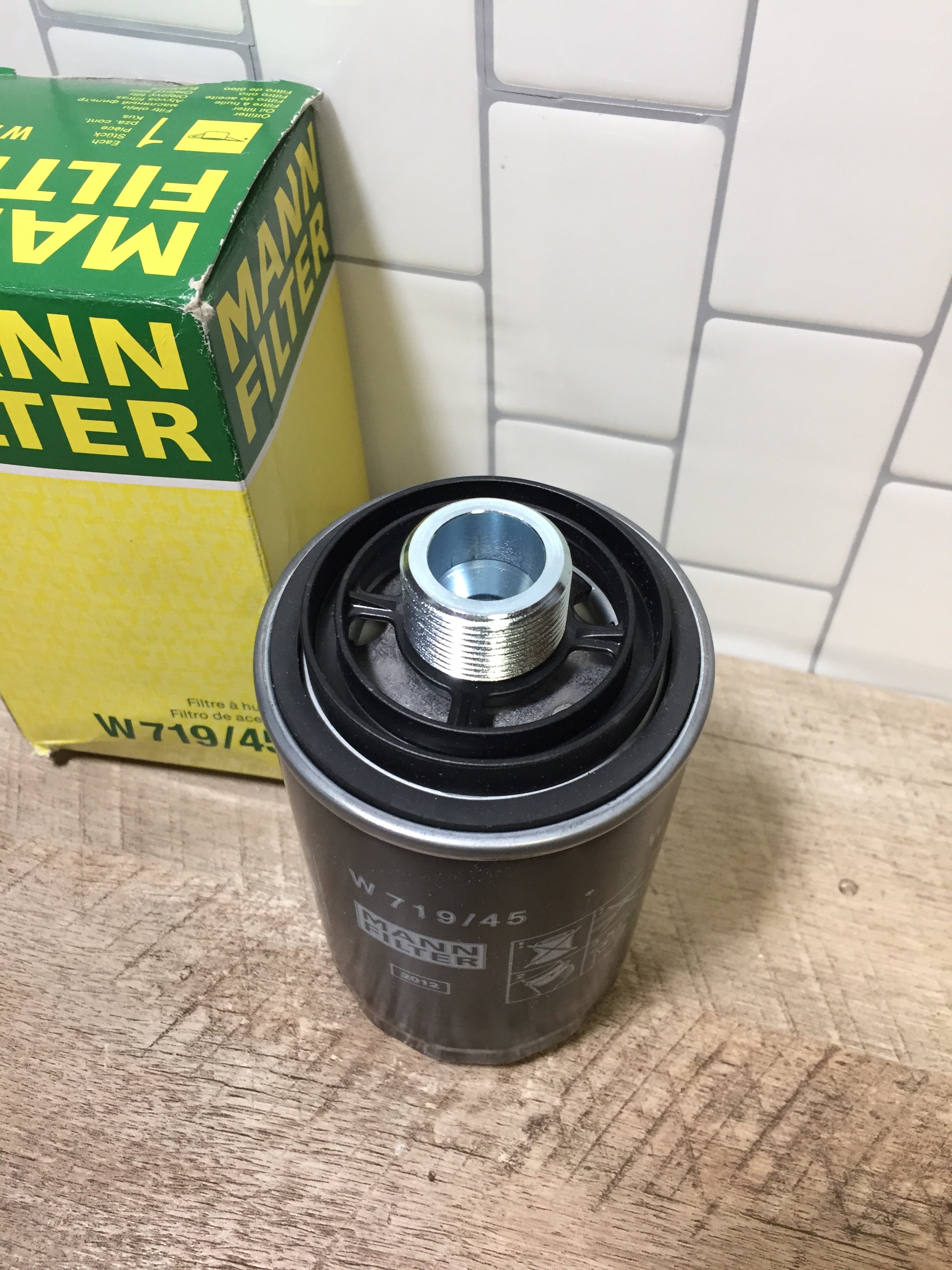 Mann-Filter W 719/45 Spin-on Oil Filter (6984331100343)